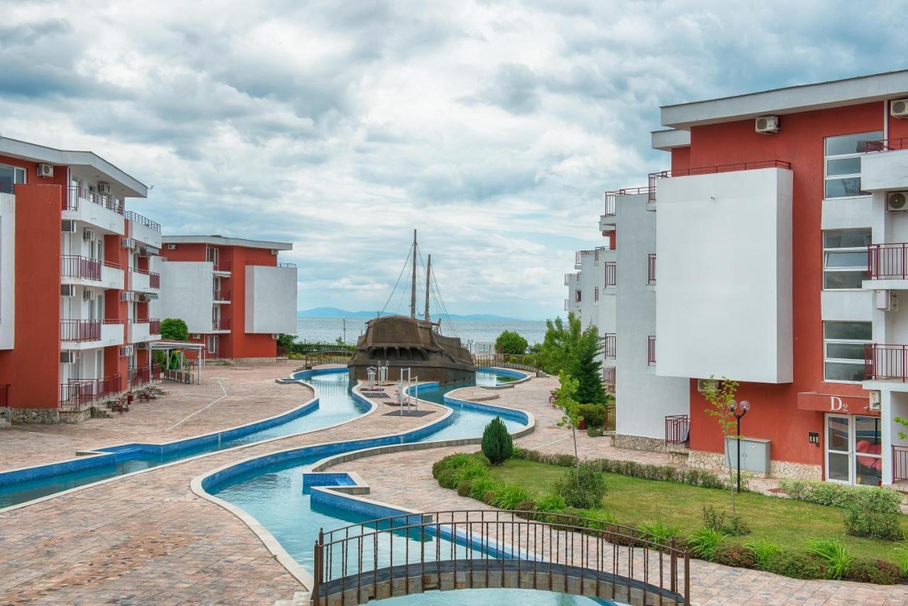 Privilege Beach Apartments สวิติ วลัส ภายนอก รูปภาพ