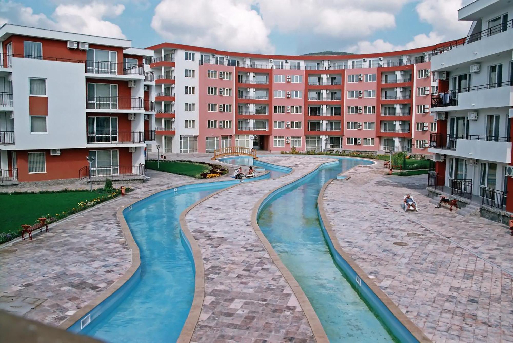 Privilege Beach Apartments สวิติ วลัส ภายนอก รูปภาพ